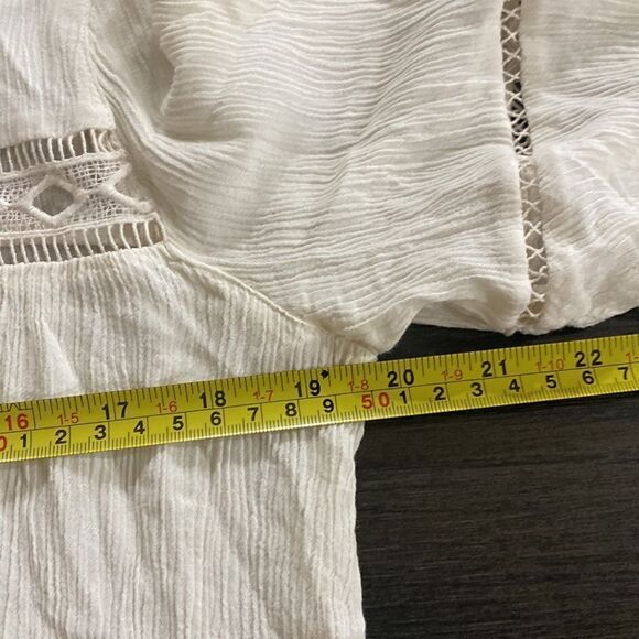 H&M boho flowy sleeve top long sleeve eyelet cut out size 12 - Picture 5 of 6